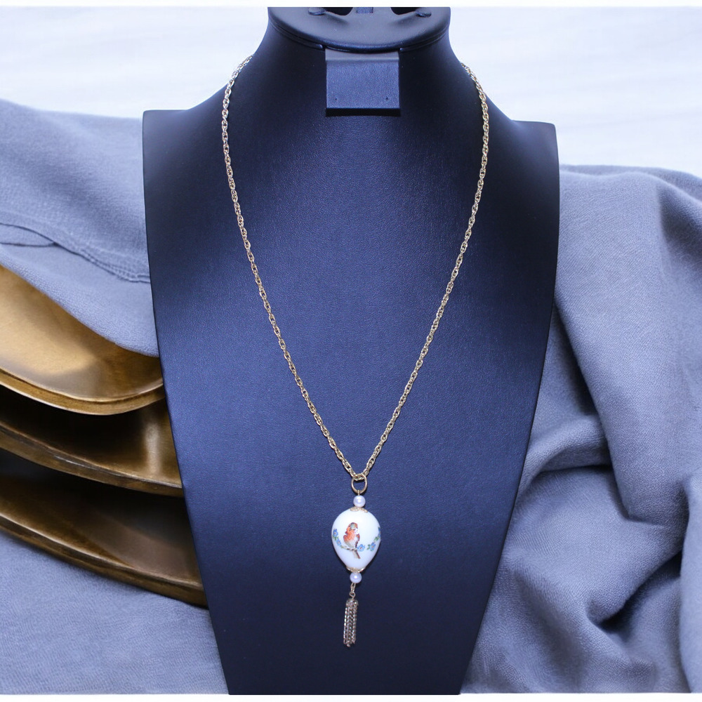 Vintage Handmade Quail Egg Pendant Necklace Birds Flowers Tassel Gold Tone 24"